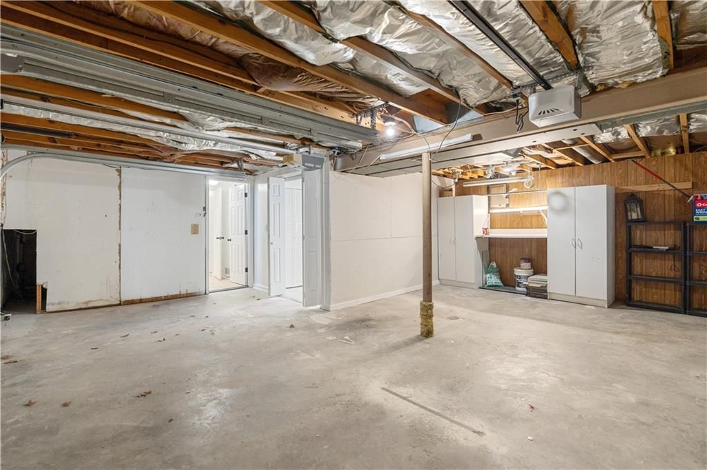 8906 N Mcgee Street — photo 36