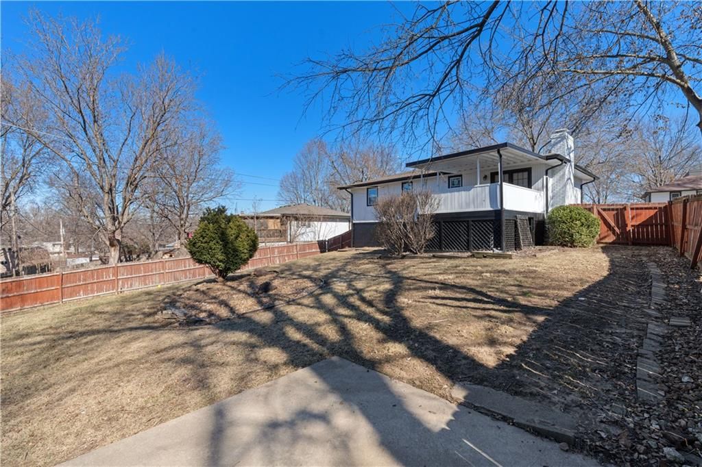 8906 N Mcgee Street — photo 40