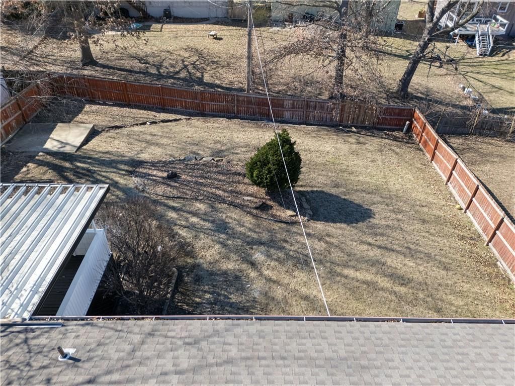 8906 N Mcgee Street — photo 44