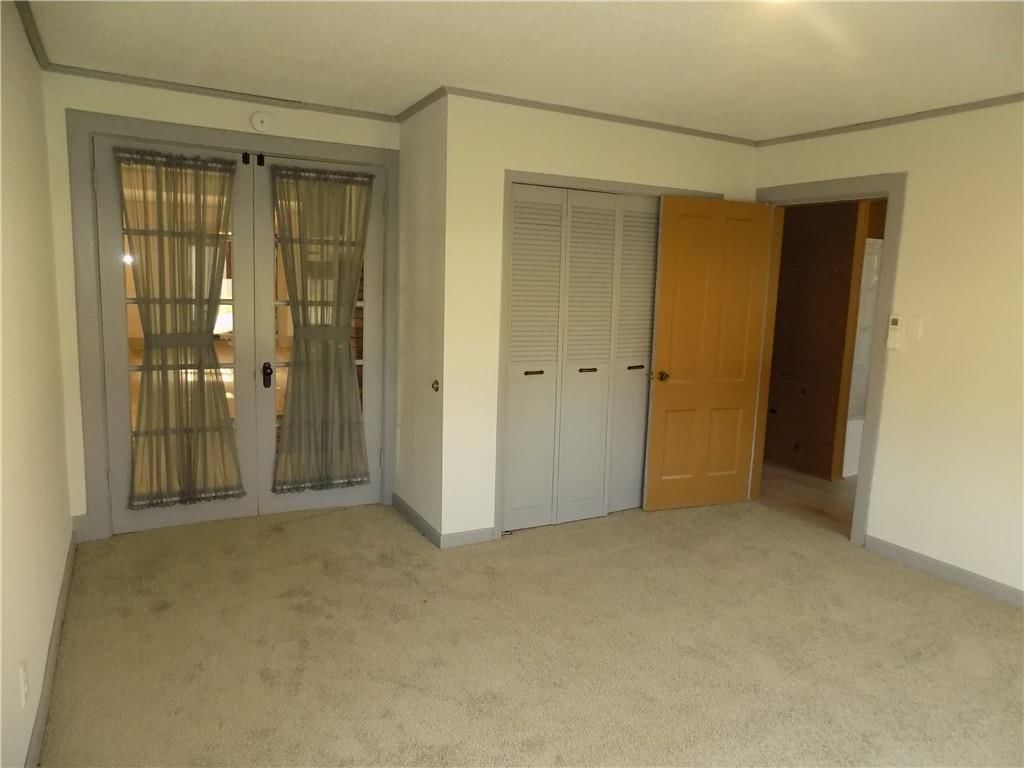 101 W Walnut Street — photo 10