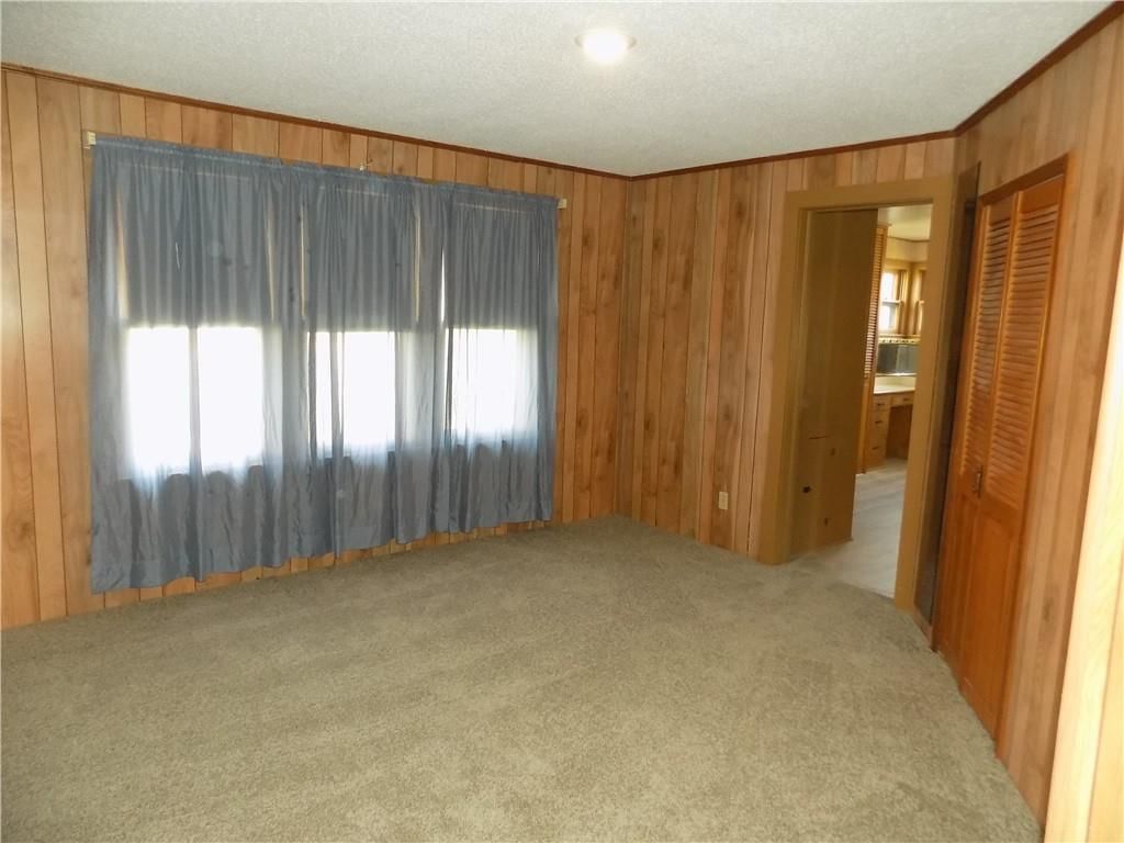 101 W Walnut Street — photo 12