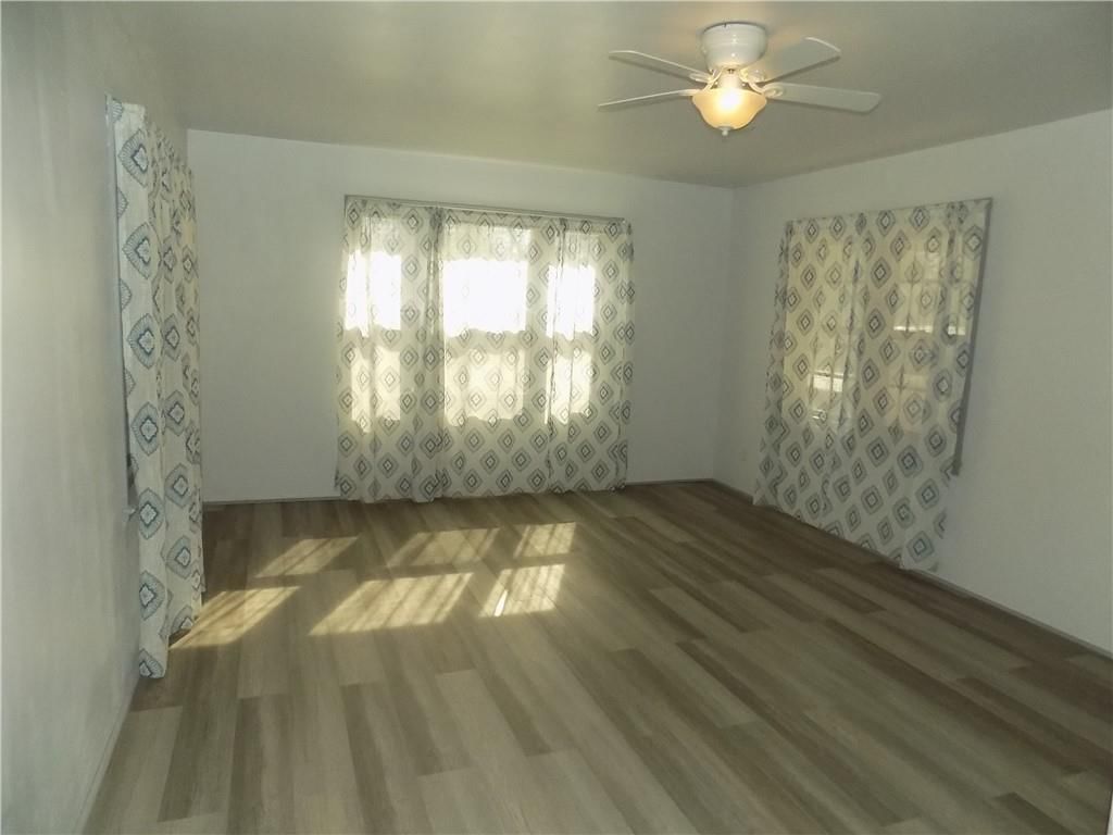 101 W Walnut Street — photo 23