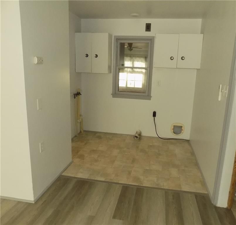 101 W Walnut Street — photo 24