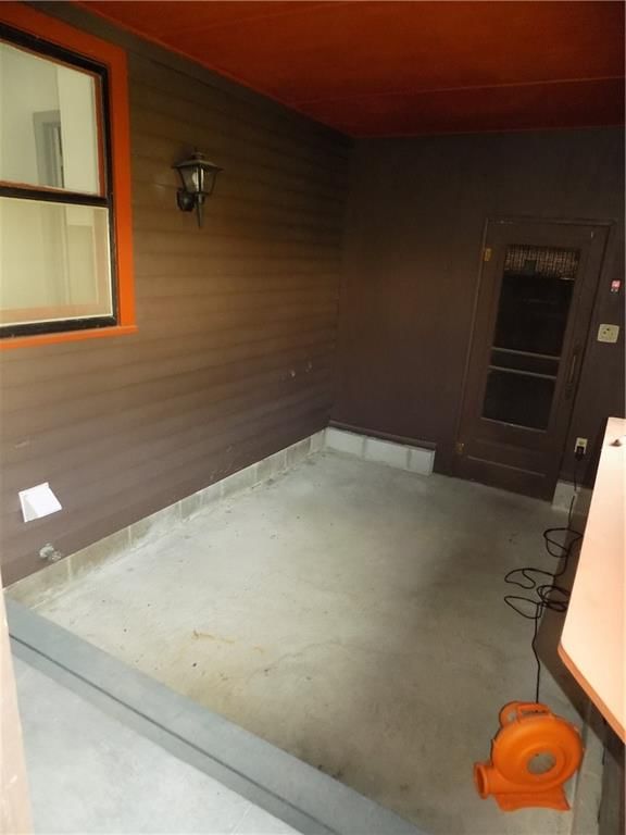 101 W Walnut Street — photo 37