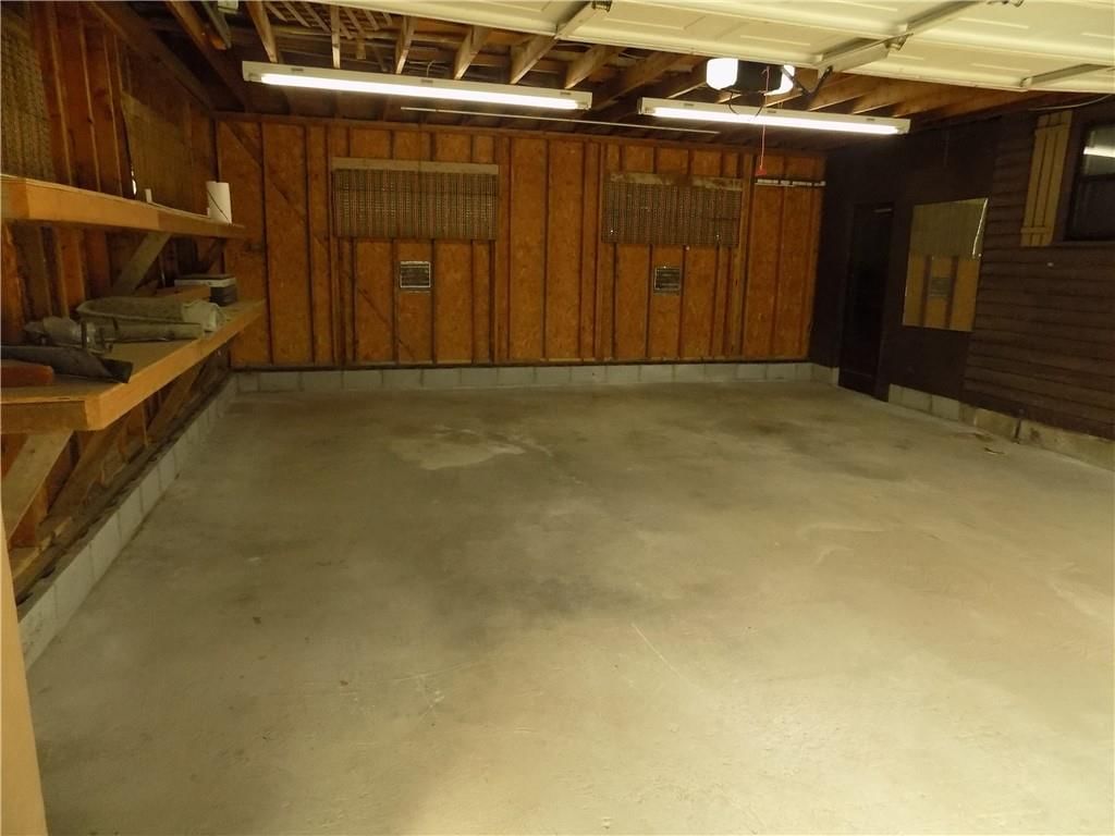 101 W Walnut Street — photo 39