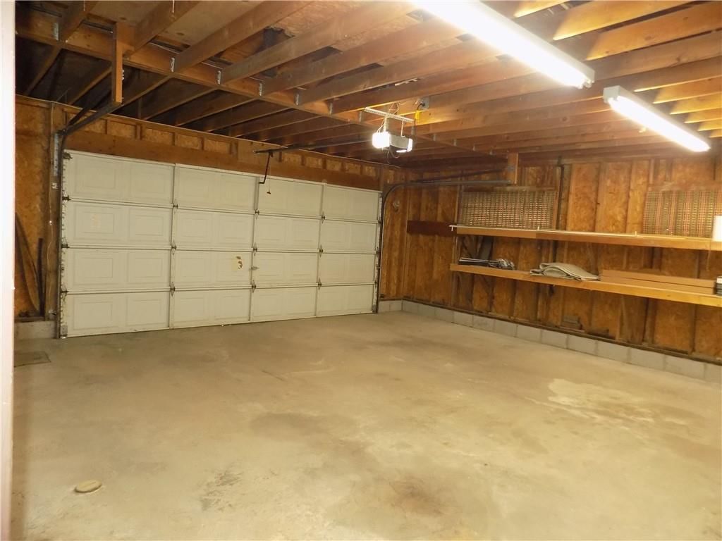 101 W Walnut Street — photo 40