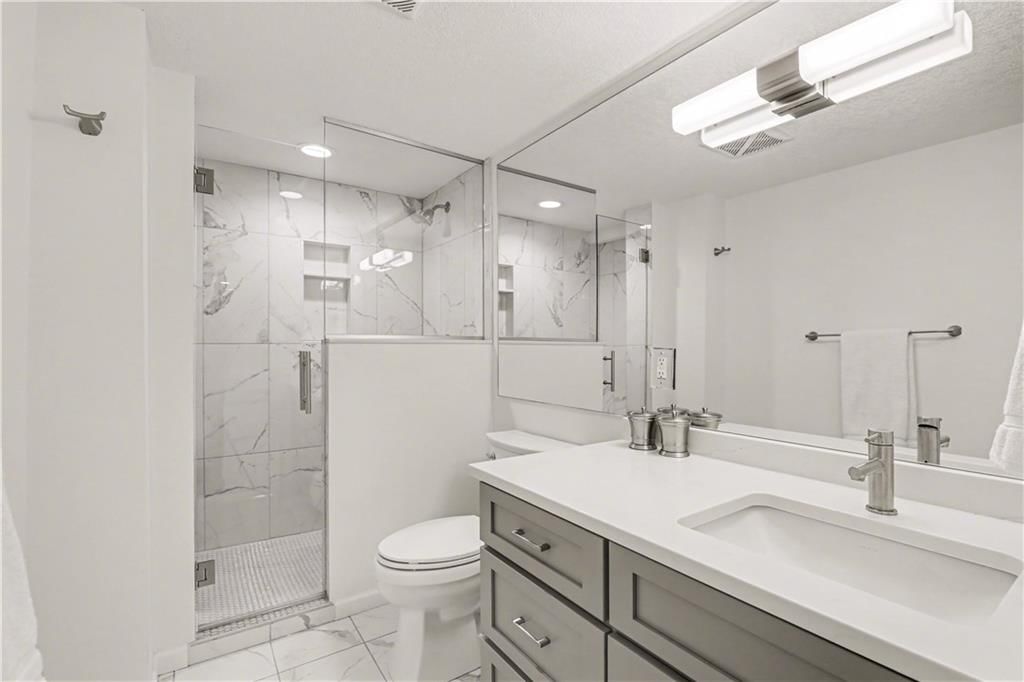 1901 W 69th Street — photo 52