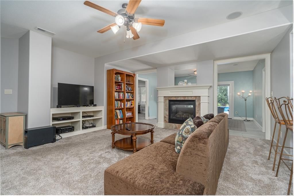 1216 Waverly Drive — photo 24
