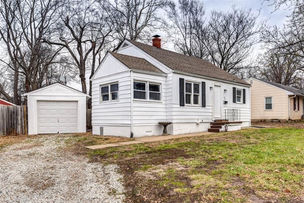 1524 W Sheley Road, Independence, MO