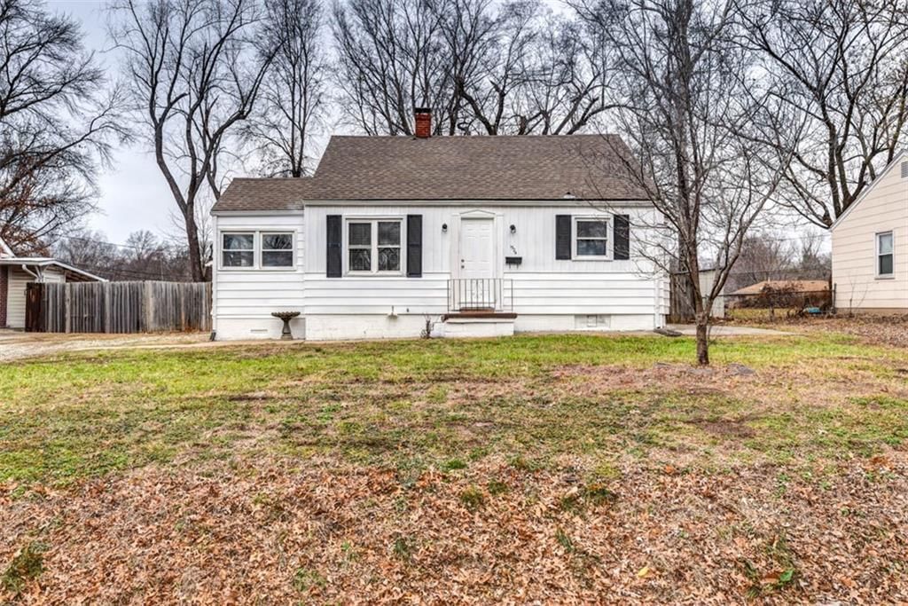 1524 W Sheley Road — photo 2