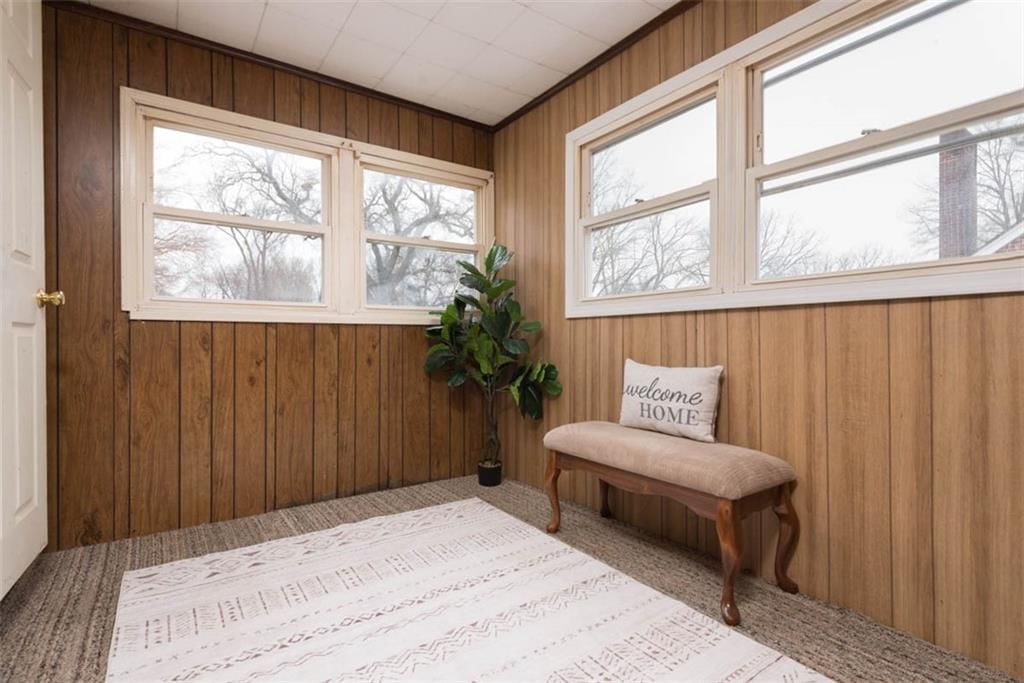 1524 W Sheley Road — photo 8