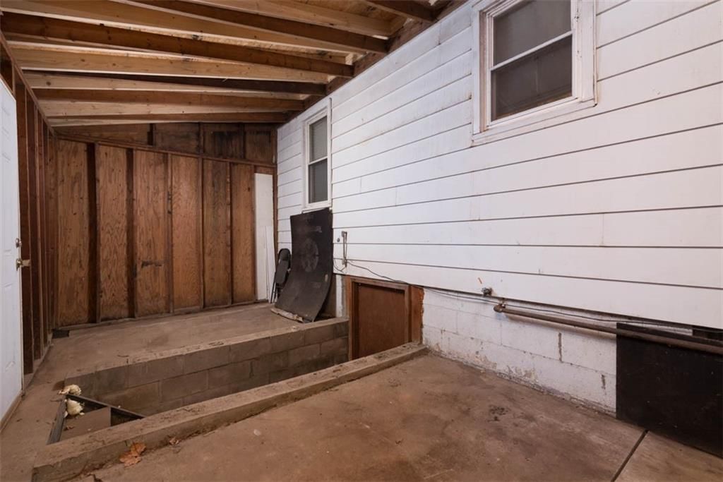 1524 W Sheley Road — photo 33