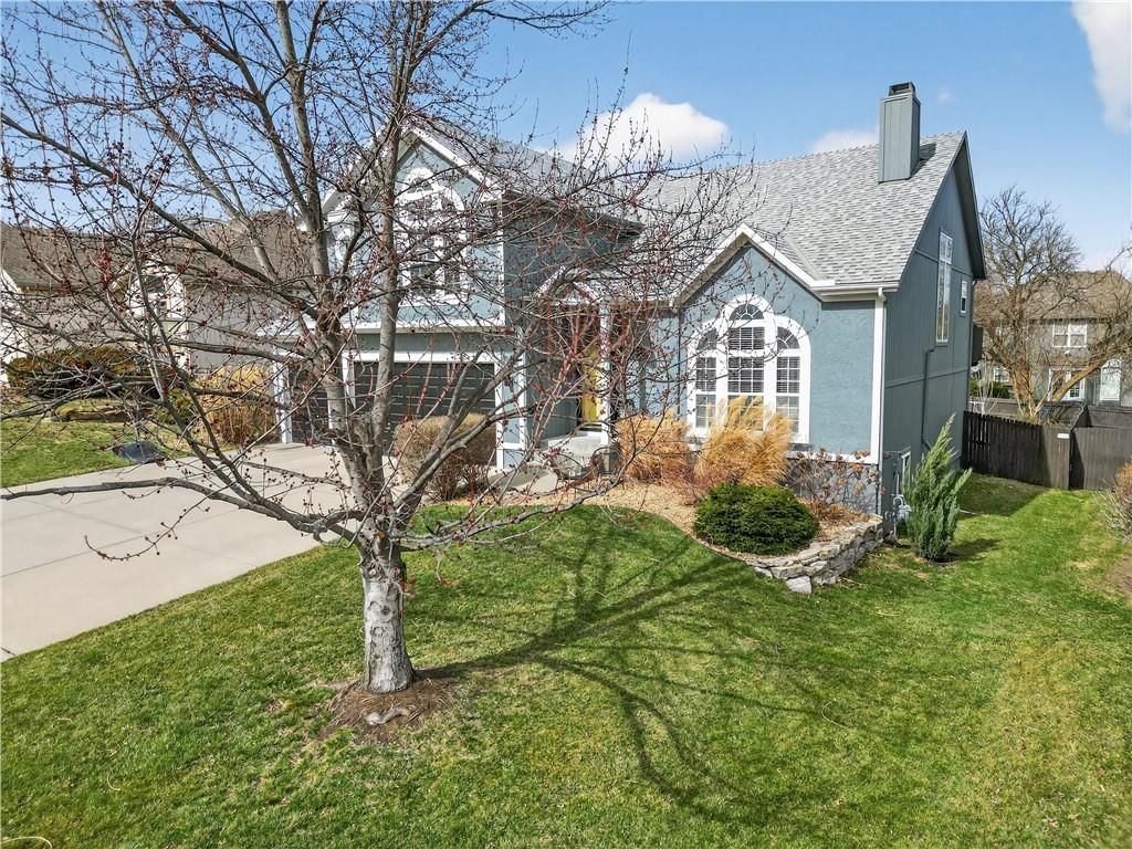7920 W 155th Place — photo 2