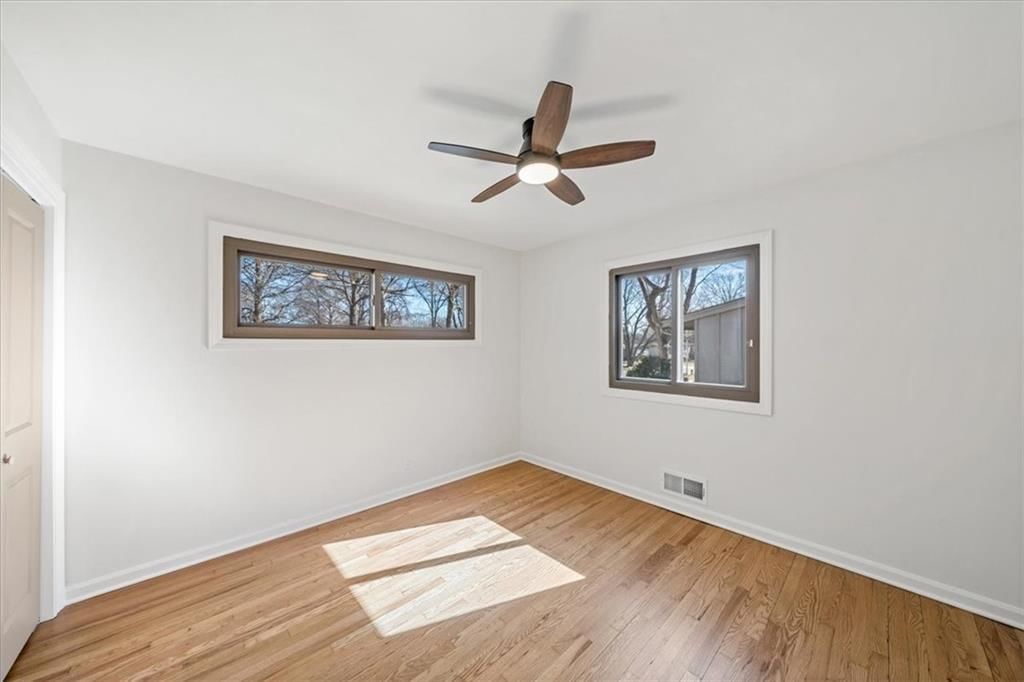 7932 Windsor Street — photo 17