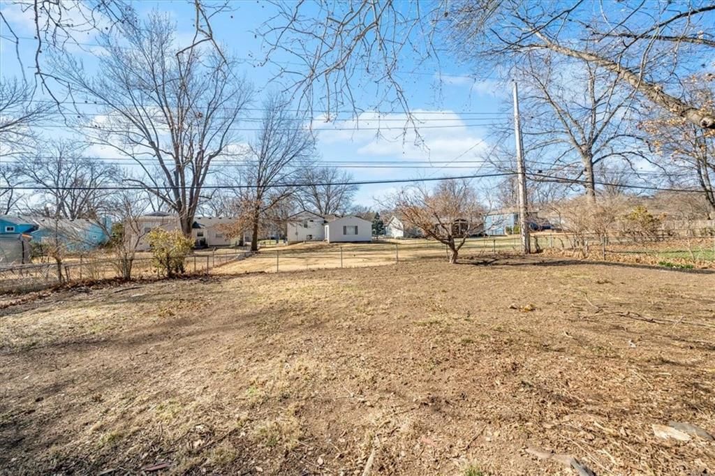 7932 Windsor Street — photo 25