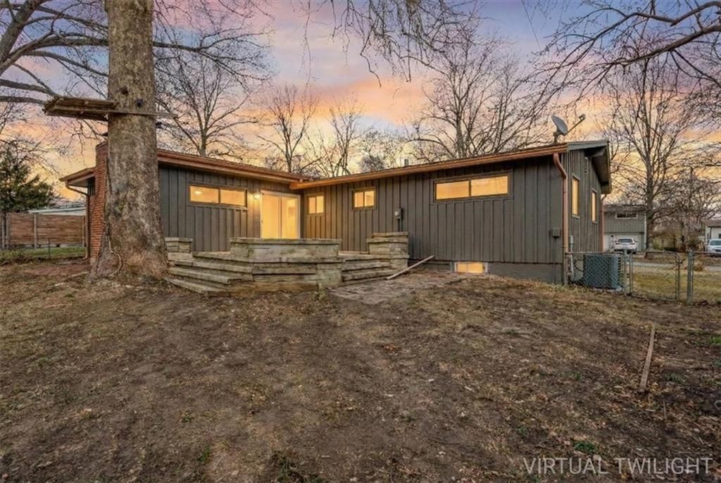 7932 Windsor Street — photo 29