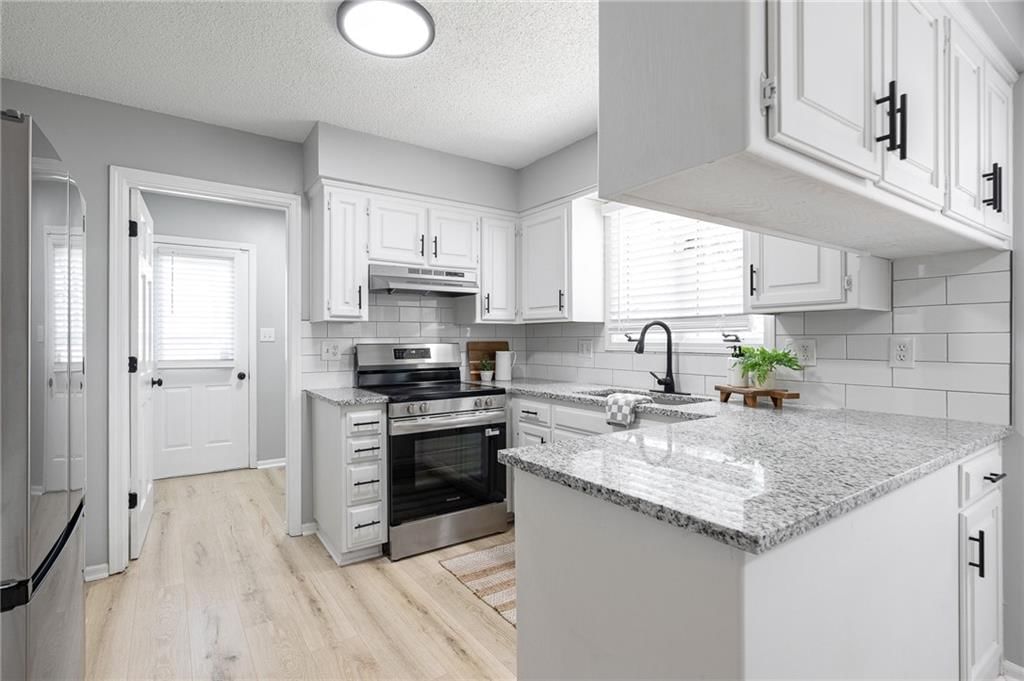 1912 NW Manor Drive — photo 27