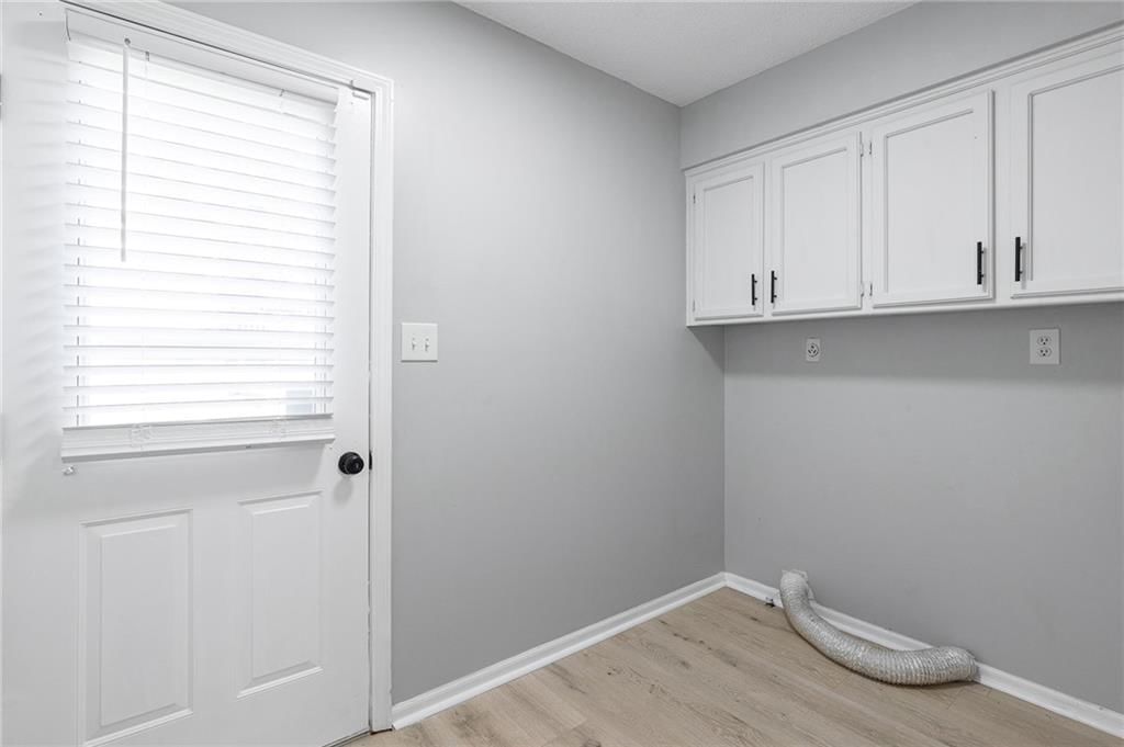 1912 NW Manor Drive — photo 32