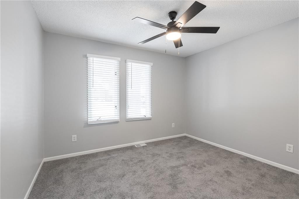 1912 NW Manor Drive — photo 37