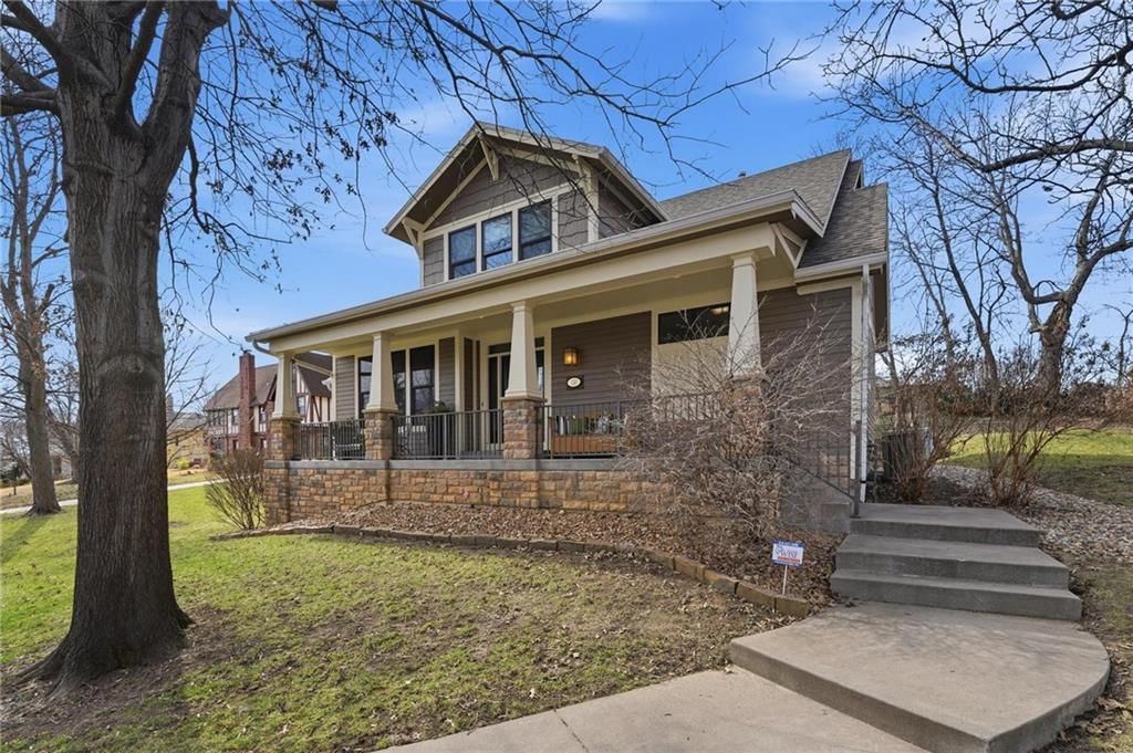 130 MORSE Avenue — photo 3
