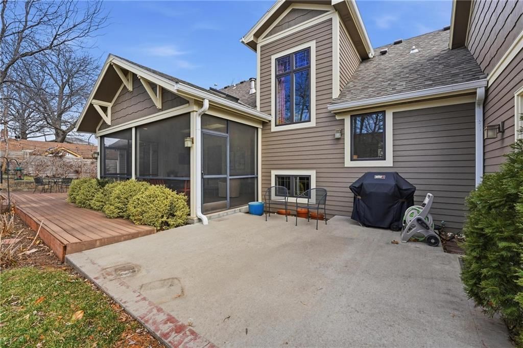 130 MORSE Avenue — photo 12