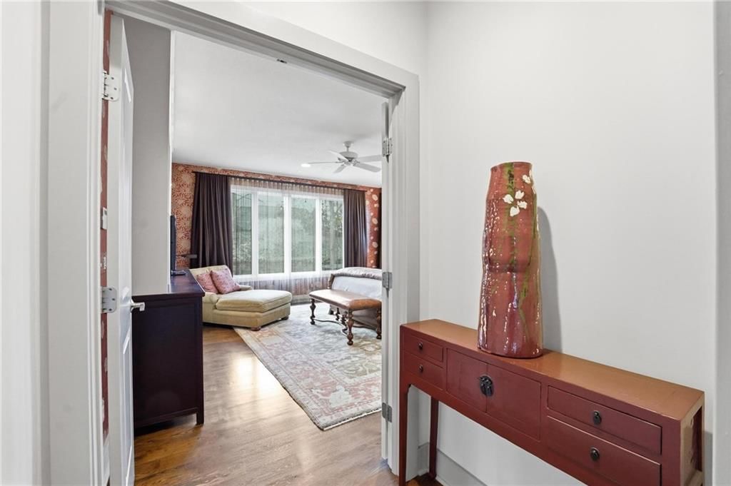 130 MORSE Avenue — photo 34