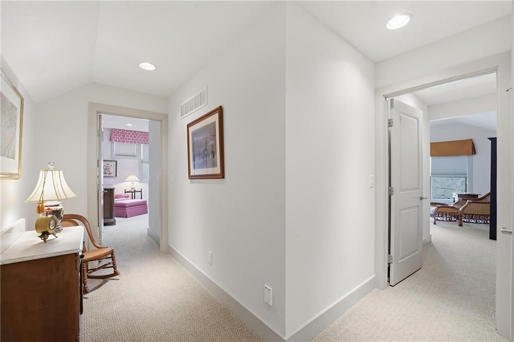 130 MORSE Avenue — photo 42