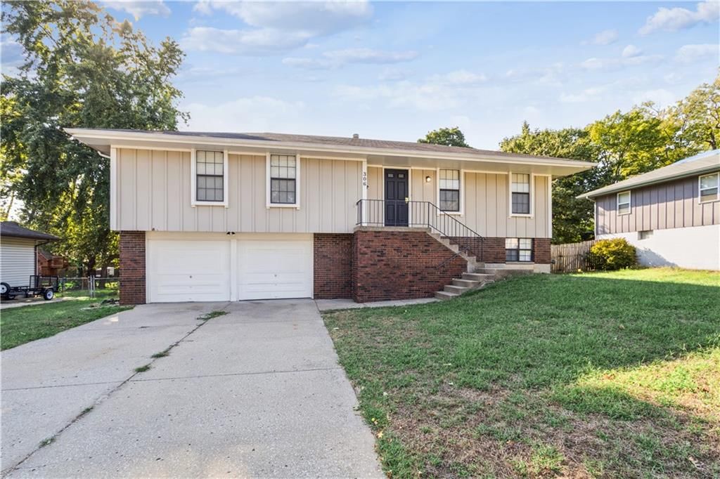 306 SW Sunset Drive — photo 1