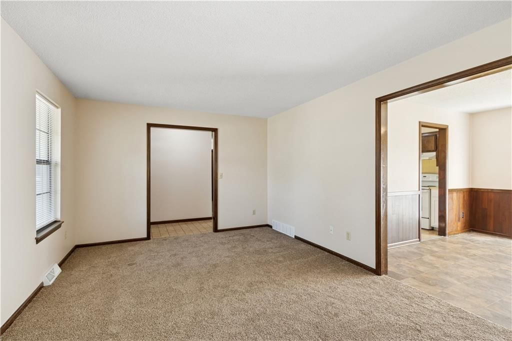 306 SW Sunset Drive — photo 4