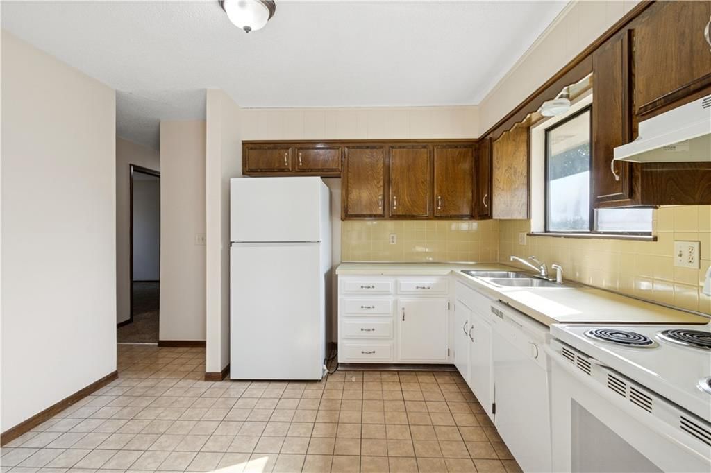 306 SW Sunset Drive — photo 7