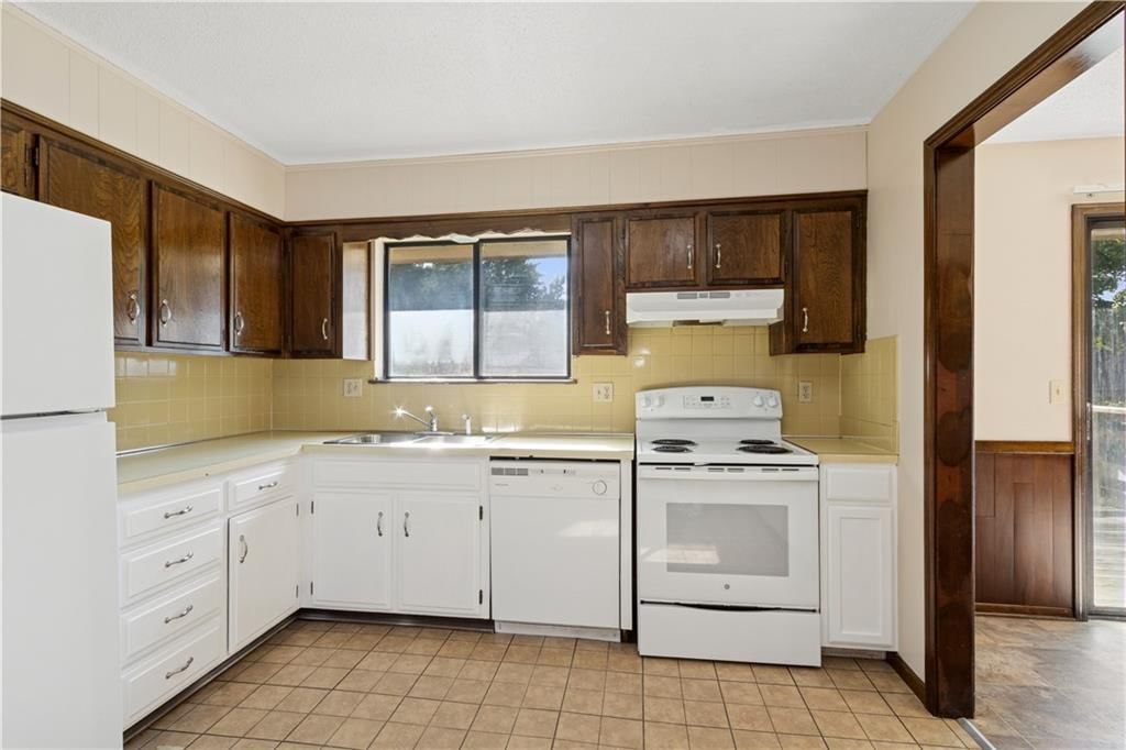 306 SW Sunset Drive — photo 8