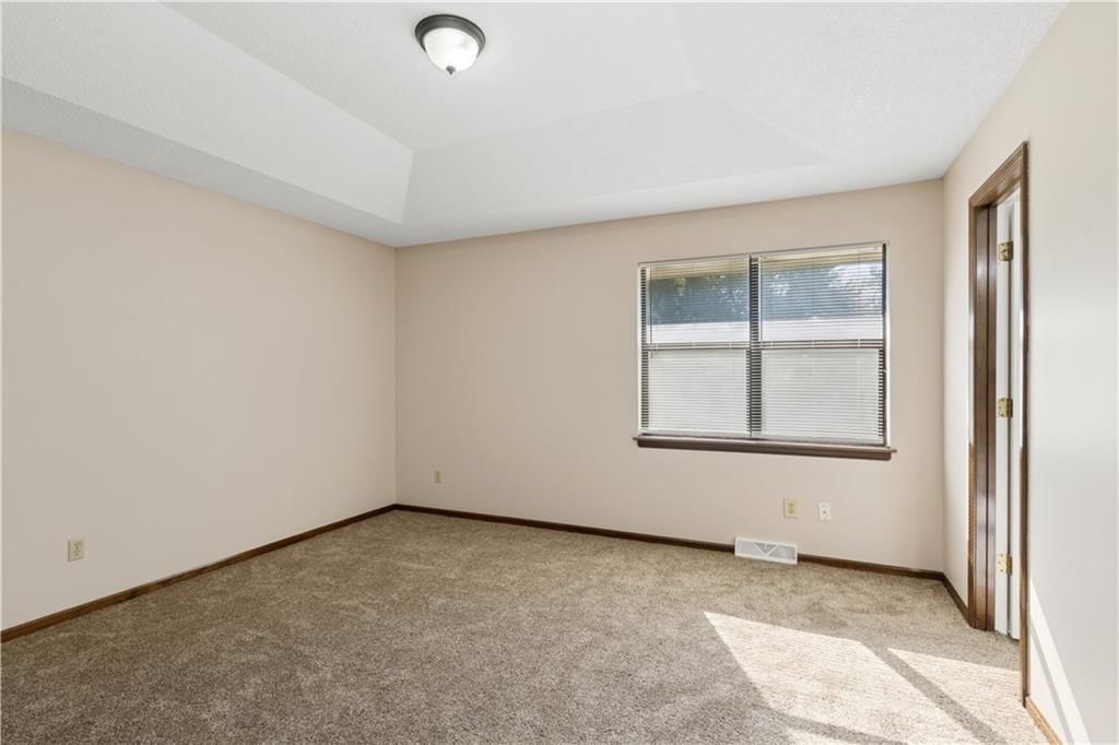 306 SW Sunset Drive — photo 9