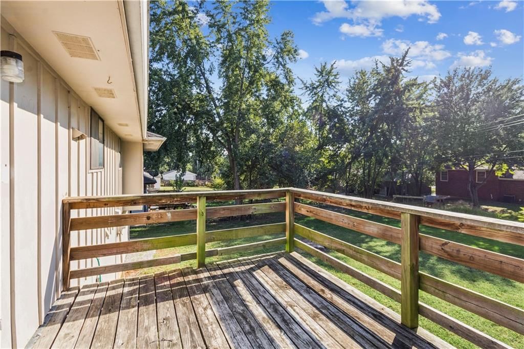 306 SW Sunset Drive — photo 18