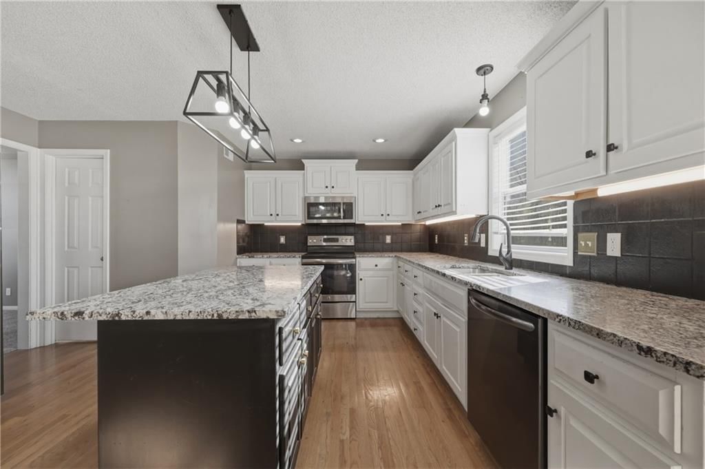 2513 SW 12th Street — photo 7