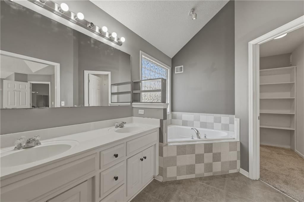 2513 SW 12th Street — photo 17