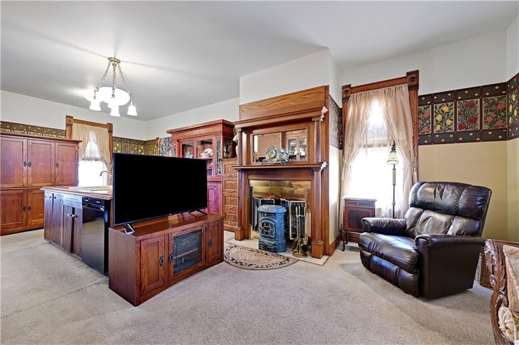 401 S Harrison Street — photo 20