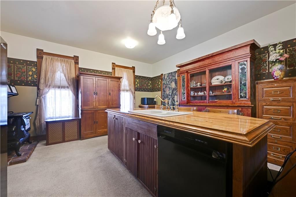 401 S Harrison Street — photo 22