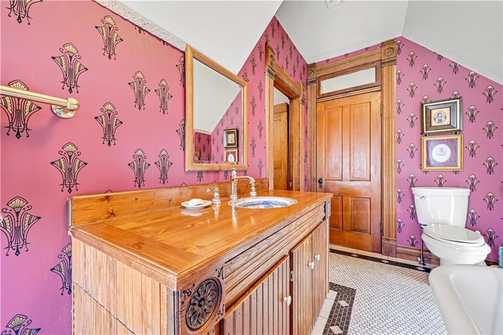 401 S Harrison Street — photo 42