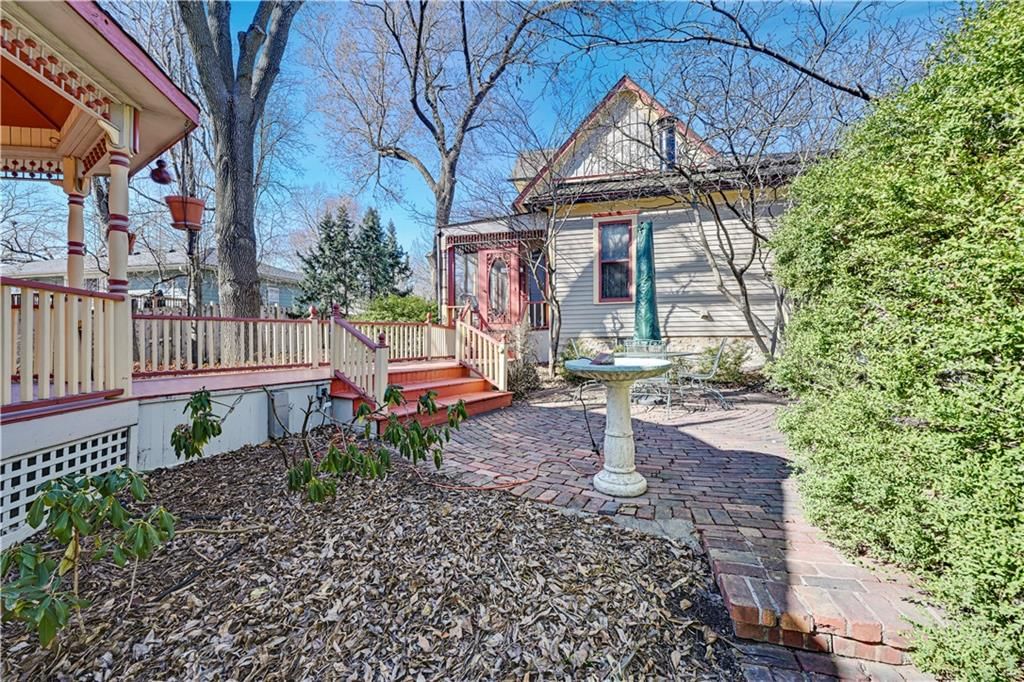 401 S Harrison Street — photo 50