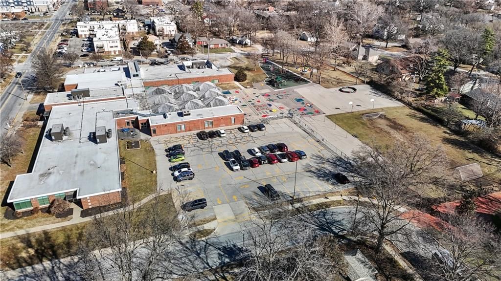 401 S Harrison Street — photo 87