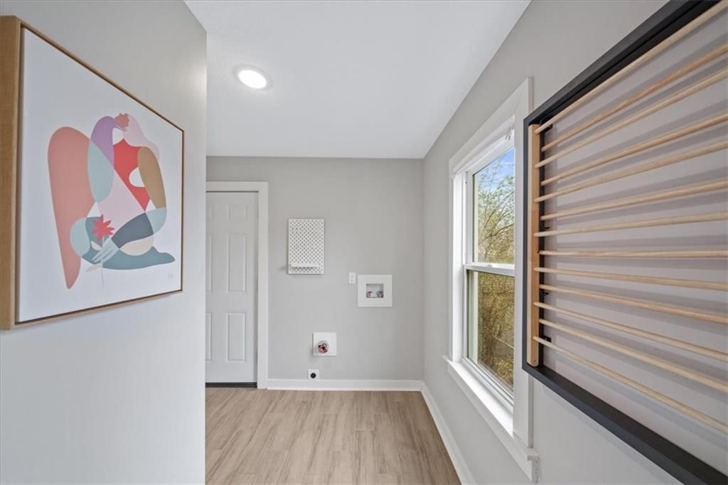 1015 W 29th Street — photo 15