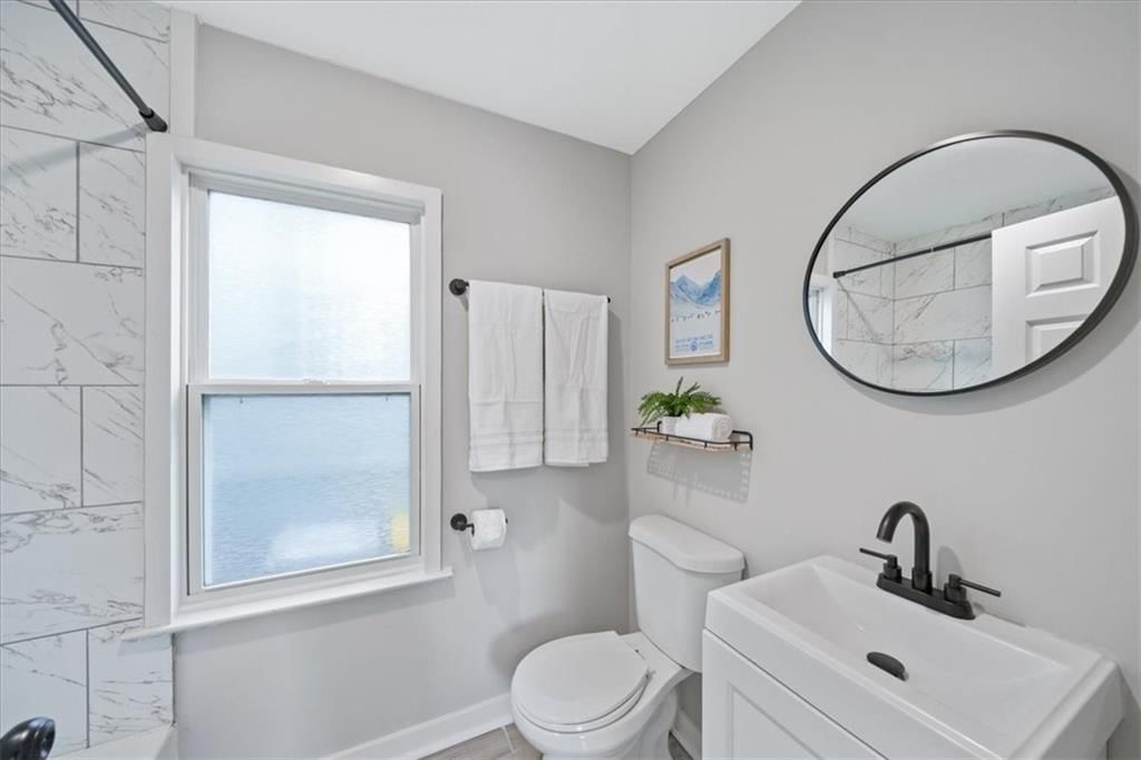 1015 W 29th Street — photo 17