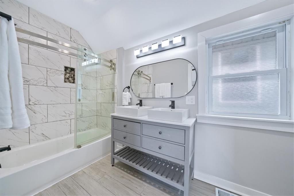 1015 W 29th Street — photo 20