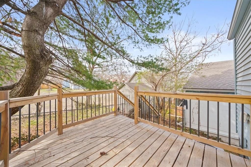 1015 W 29th Street — photo 26