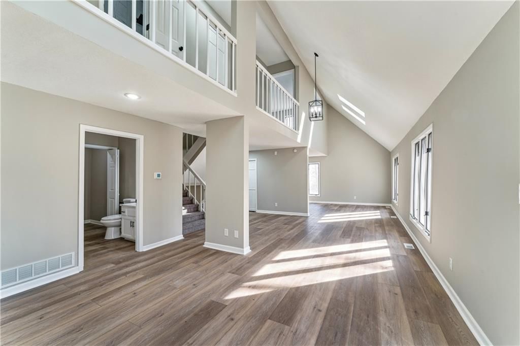 1605 Westwood Drive — photo 5