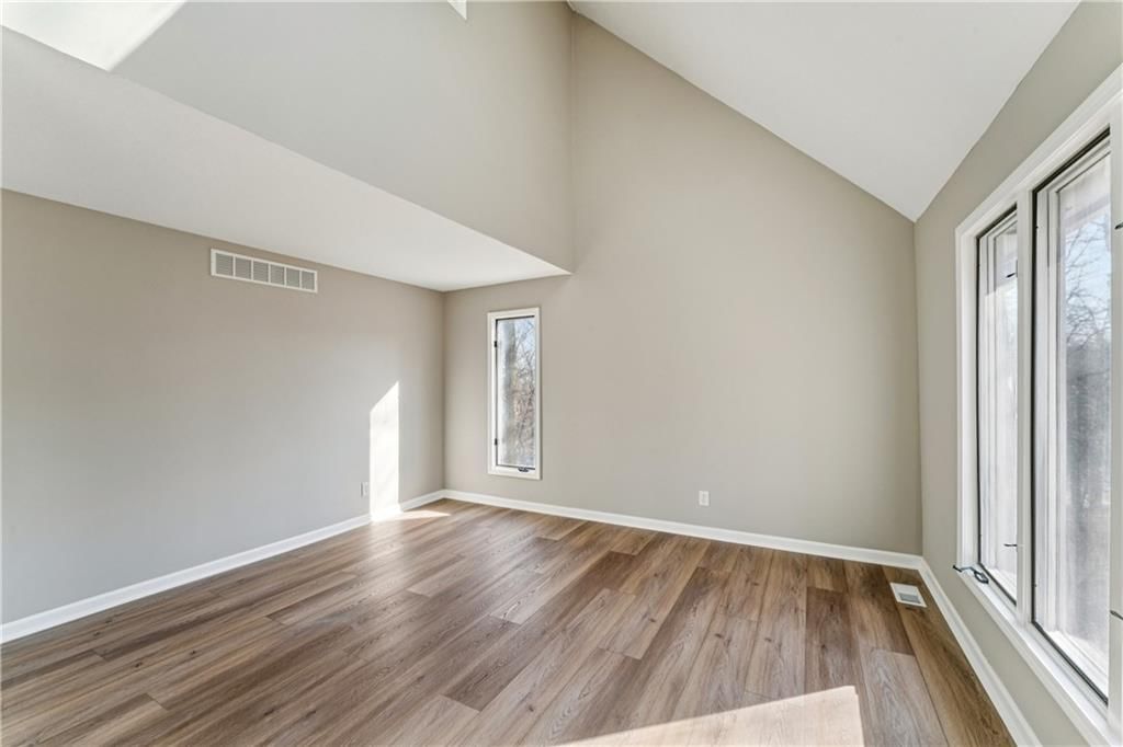 1605 Westwood Drive — photo 17