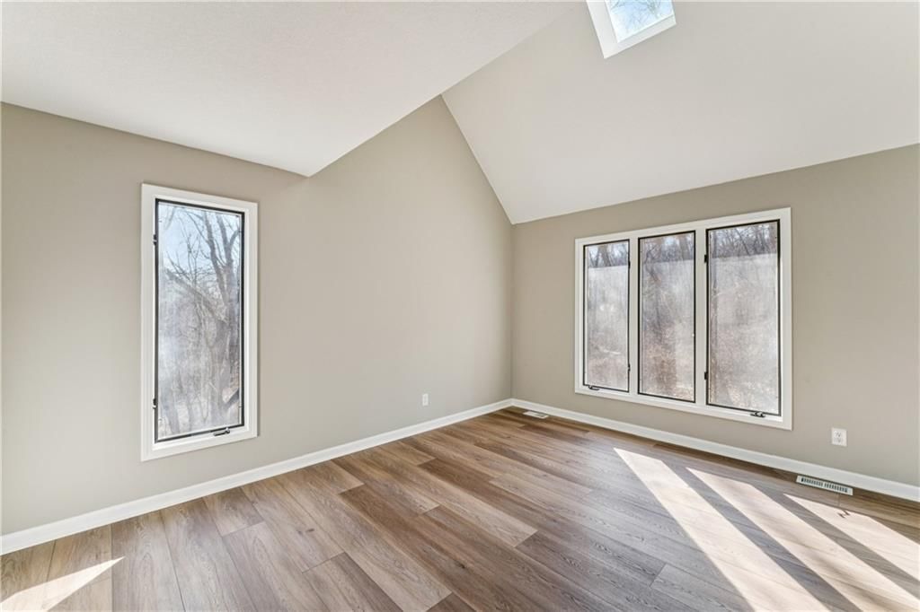 1605 Westwood Drive — photo 18