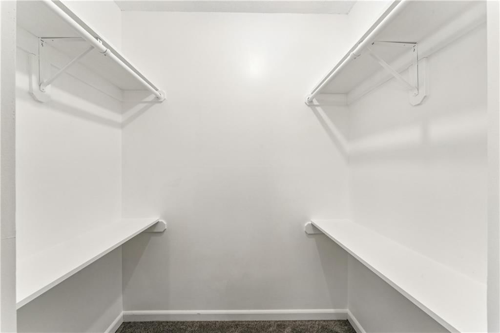 1605 Westwood Drive — photo 27