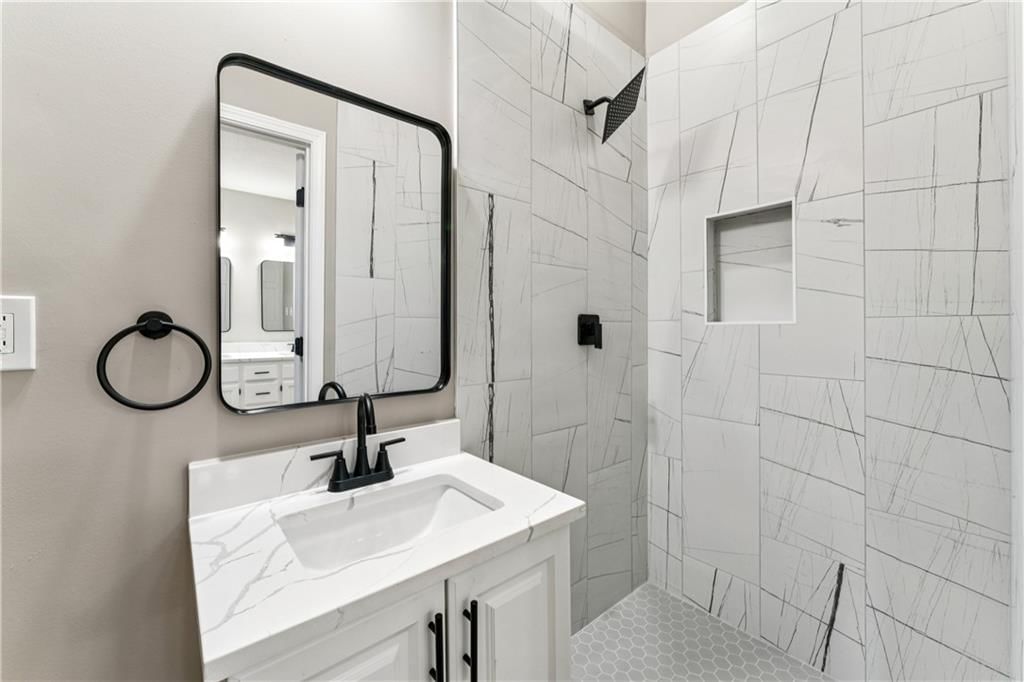 1605 Westwood Drive — photo 28