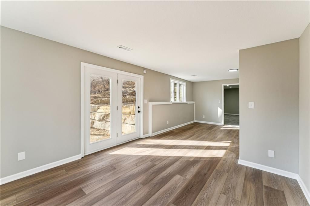 1605 Westwood Drive — photo 38